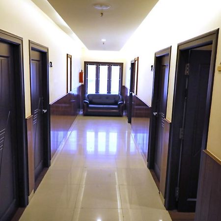 Taz Kamar Family Hotel Chennai Zewnętrze zdjęcie